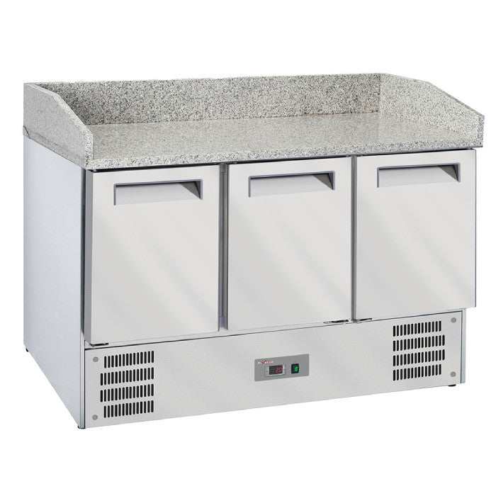 Pizzatisch 3 Türen, Granit-Arbeitsplatte & Aufkantung, 140 cm breit, GN 1/1 Kühlung, Edelstahl R290 (Eco)
