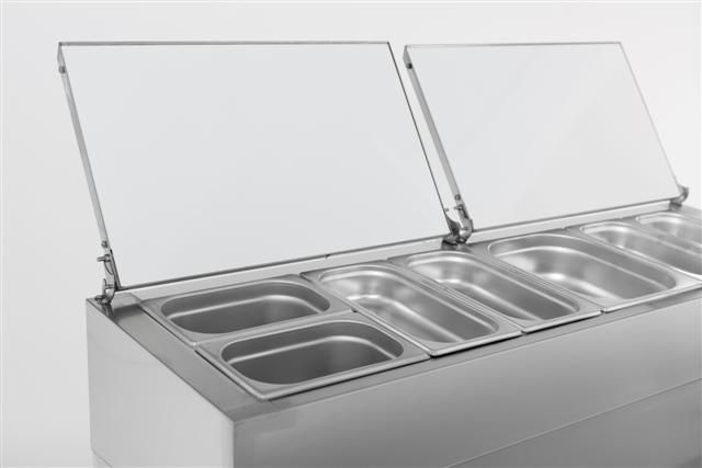 Saladette mit 2 Türen 6x1/3 GN - Behälter, 396 Liter