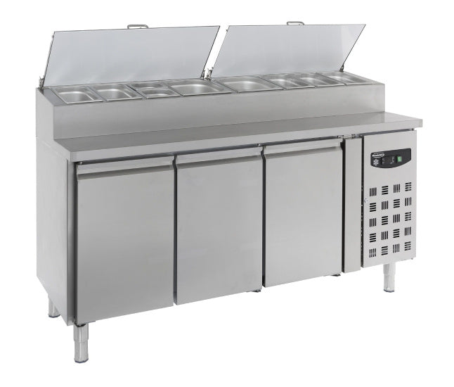 Saladette 3 Türen 8x1/3 GN - Behälter, 576 Liter