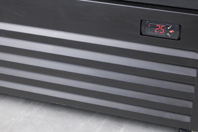 Kühlschrank/ Getränkekühlschrank mit Schiebeglastüren, schwarz, 780 Liter