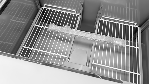 Saladette mit Glasabdeckung 2 TÃ¼ren Statische KÃ¼hlung 90x70x85(h)cm