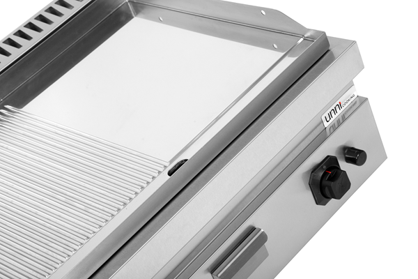 Griddle plate Gasâ€“ 1/2 Smooth - 1/2 Grooved Chrome â€“ G70GP20B+GSC